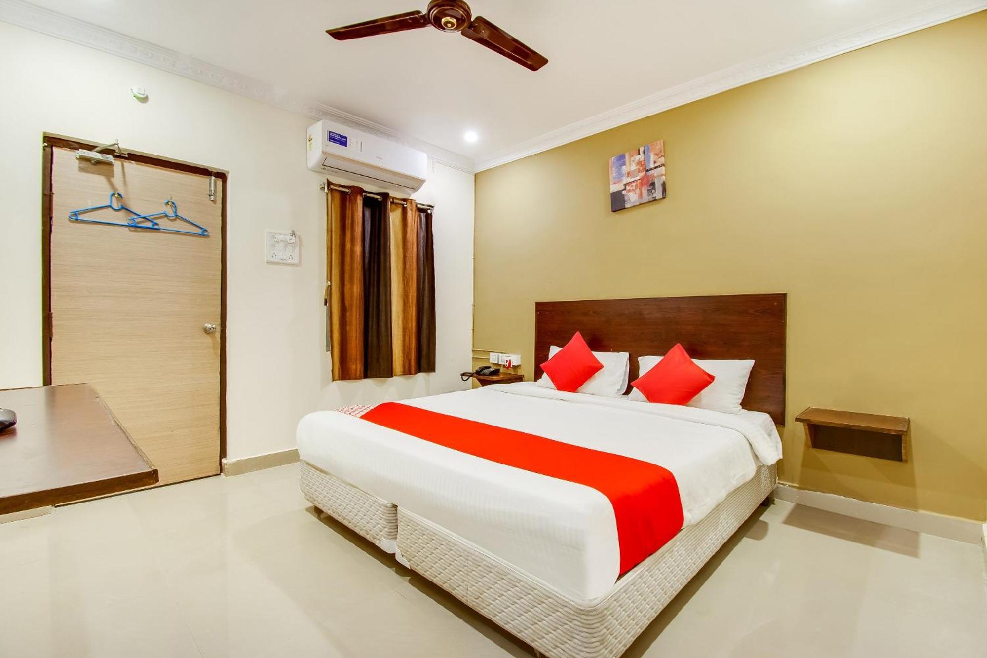 โอโย 62037 อักศัย เนสต์ Hotel วิเจยาวารา ภายนอก รูปภาพ