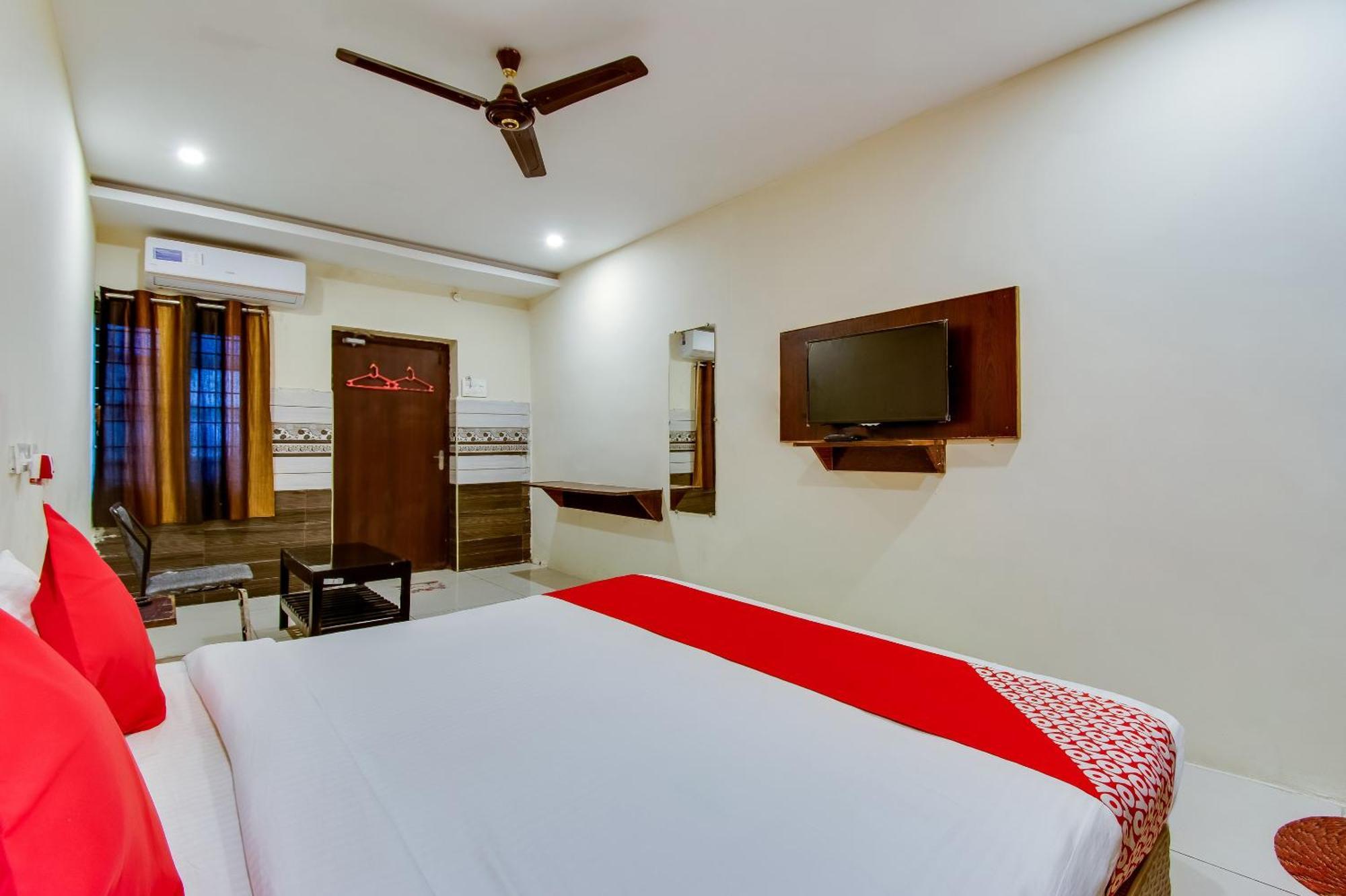 โอโย 62037 อักศัย เนสต์ Hotel วิเจยาวารา ภายนอก รูปภาพ